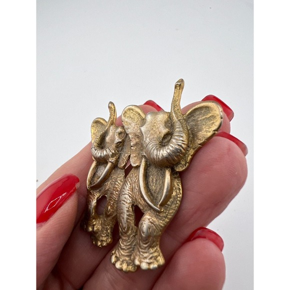 Vintage Women's jewelry Pair of Elephant Trunk Up Pewter Pin Brooch Collectible - Picture 4 of 9
